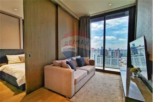 Condo for sale Ashton Silom condo for rent