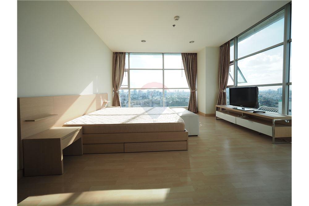 Rhythm Ratchada by AP for Sale and Rent Condo