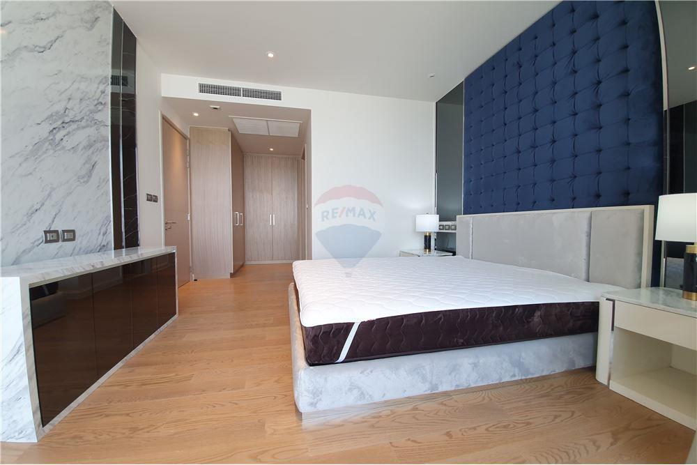 Condo Magnolias Waterfront Residences for Sale Rent