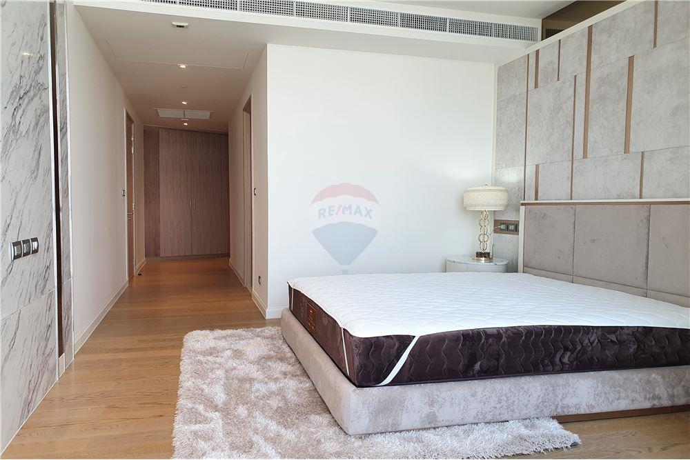 Magnolias Waterfront Residences Condo for Sale and Rent