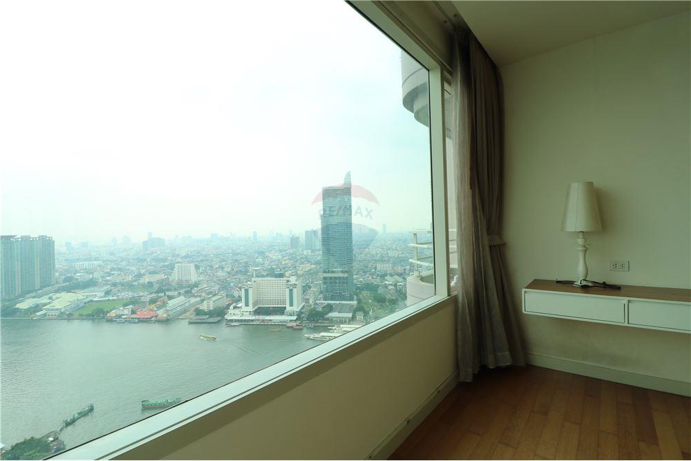 Watermark Chaophraya Condo ขายและให้เช่า