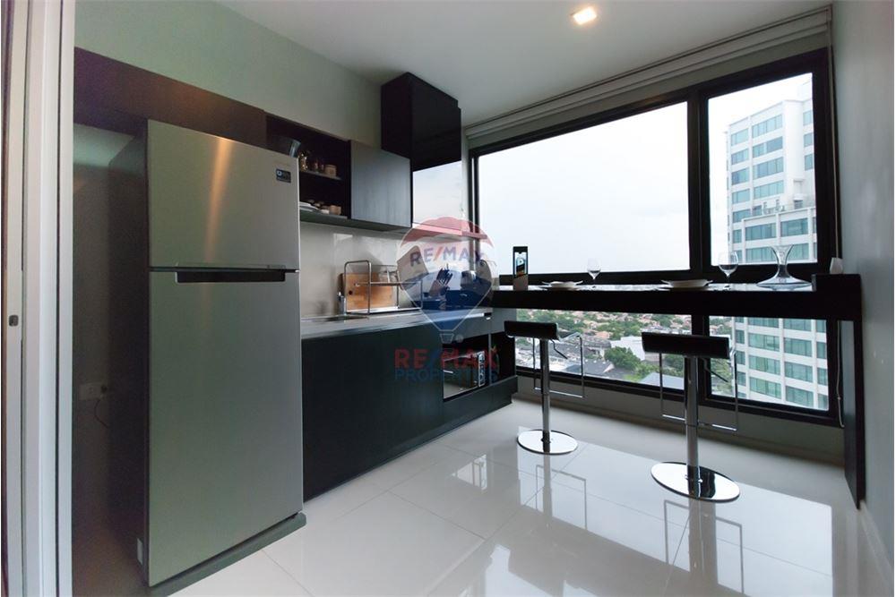 Condo for Sale and Rent Rhythm Sukhumvit 44/1 by AP