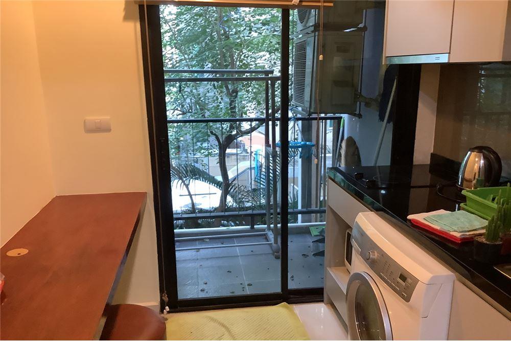 คอนโดบนถนนสุขุมวิท ซีนิธ เพลส สุขุมวิท 42 สำหรับขายและเช่า