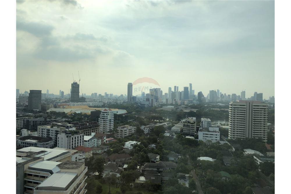 Wilshire on Sukhumvit Road Condo for Sale and Rent