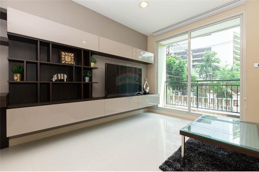 เดอะ เครสท์ สุขุมวิท 24 บาย เอสซี แอสเสท ขายและให้เช่าคอนโด