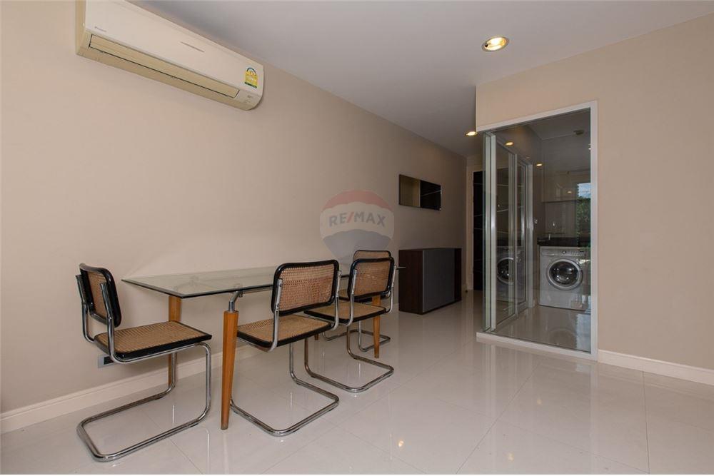 เดอะ เครสท์ สุขุมวิท 24 บาย เอสซี แอสเสท ขายและให้เช่าคอนโด