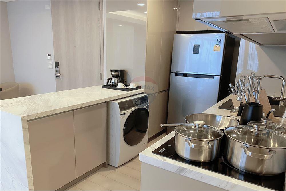 for Sale and Rent Siamese Queens Condo on Sukhumvit Road