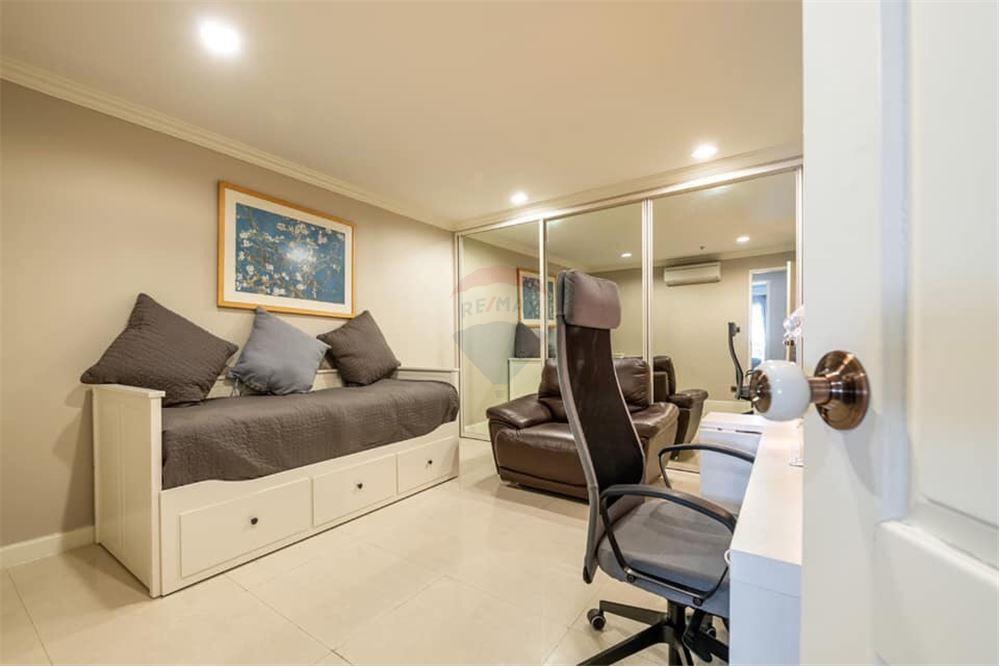 for Sale and rent Condo La Vie En Rose Place by National Union