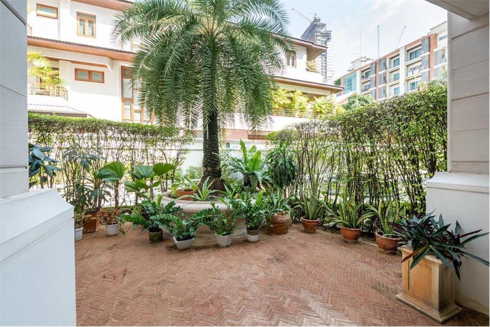 Condo La Vie En Rose Place for Sale and rent by National Union  