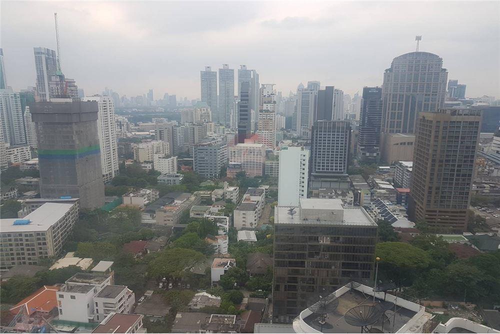 The Waterford Diamond Tower สุขุมวิท 30/1 ขายและให้เช่าคอนโด