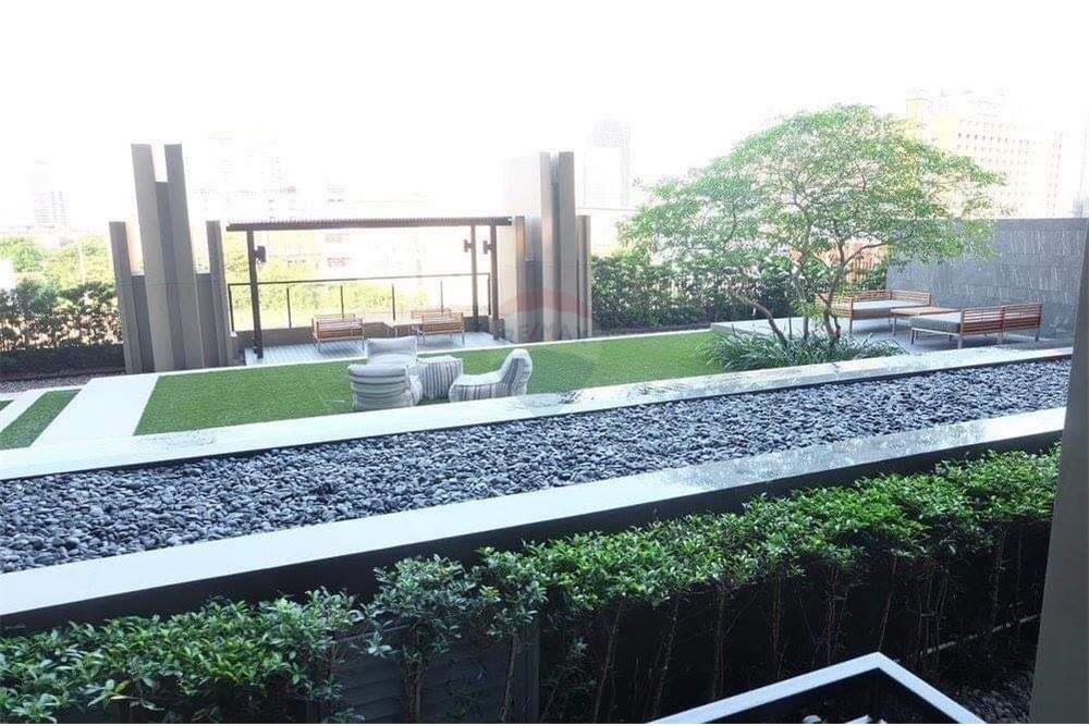เดอะ เครสท์ สุขุมวิท 34 บาย เอสซี แอสเสท ขายและให้เช่าคอนโด
