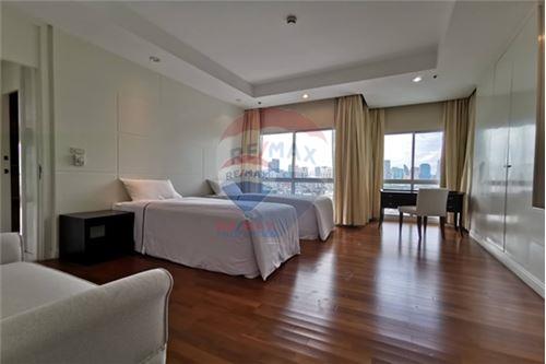 for Sale and Rent Condo Royal Residence Park