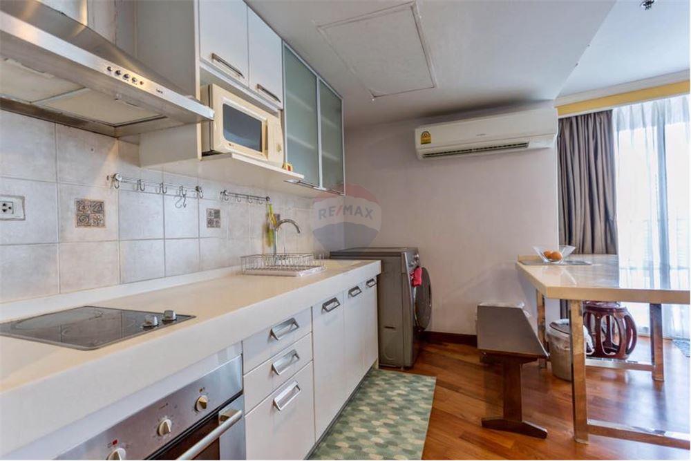 Urbana Langsuan Condo 出售和出租