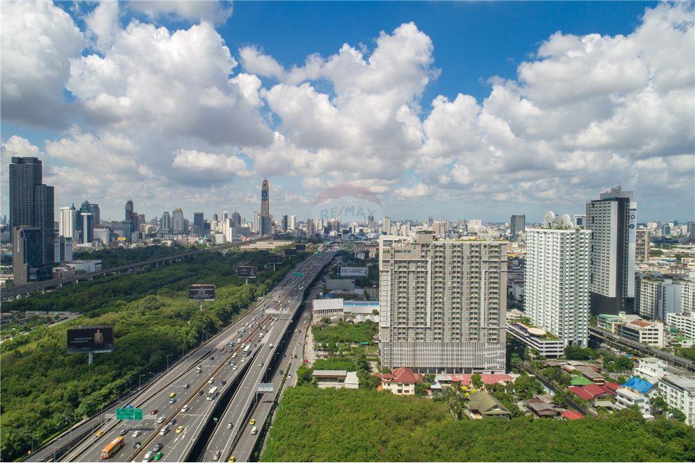 Chewathai Residence Condo for Sale and Rent  Asoke