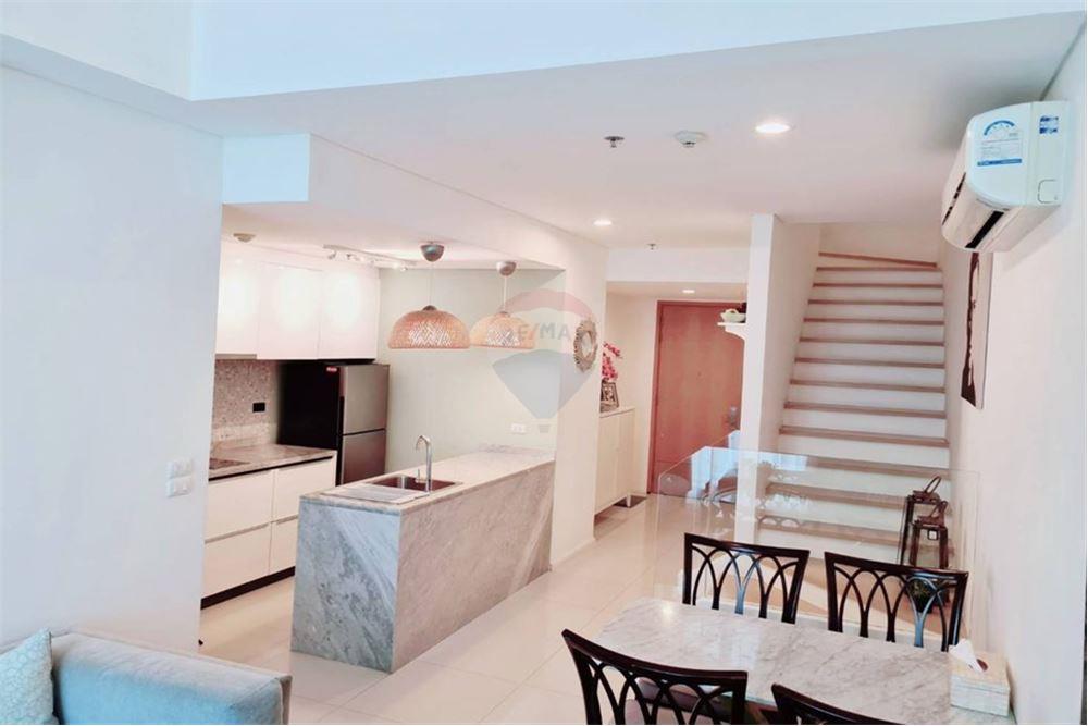 Villa Asoke for Sale and Rent Condo