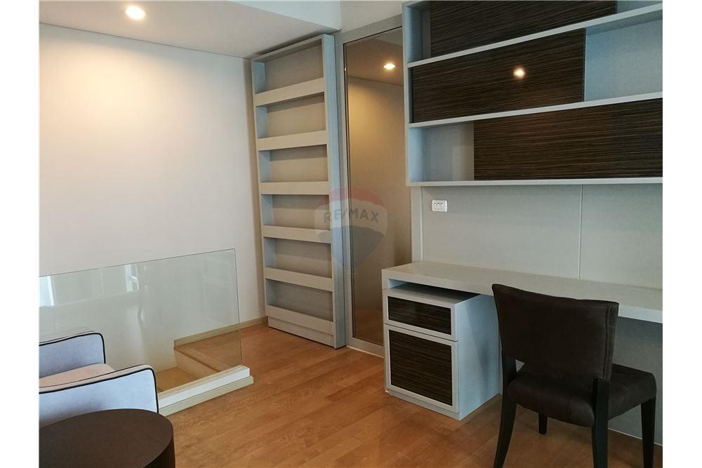 Villa Asoke Condo for Sale and Rent