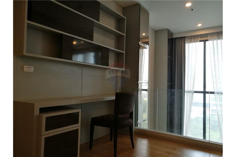 Villa Asoke for Sale and Rent Condo