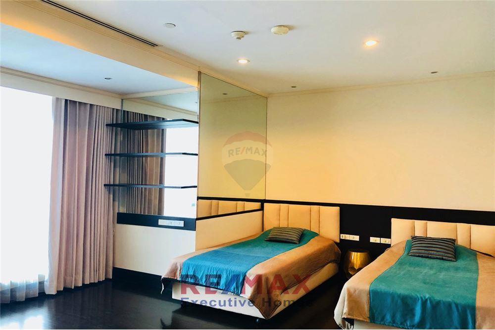 Condo for Sale and Rent Ascott Sathorn