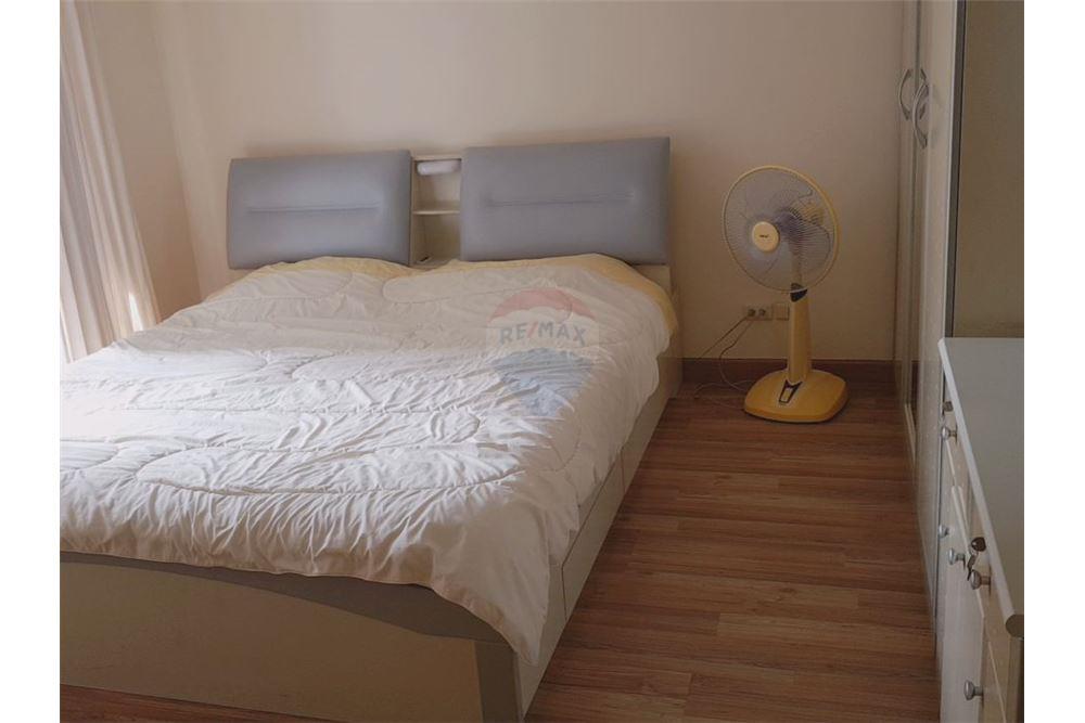 Asoke Place for Sale and Rent Condo