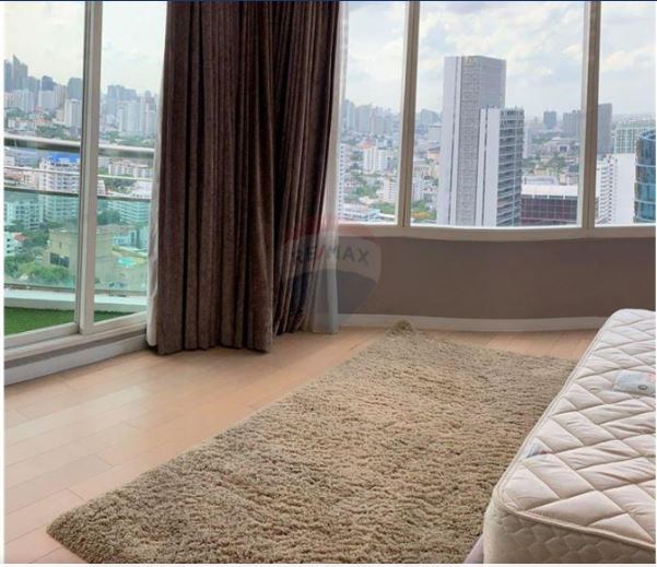 for rent Eight Thonglor Residence condo for sale