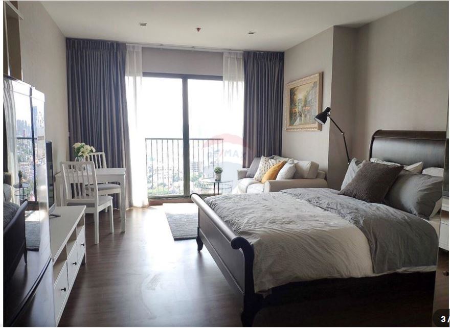 Noble Solo condo for sale and rent 