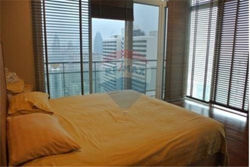 Condo The Prime 11 for Sale and Rent