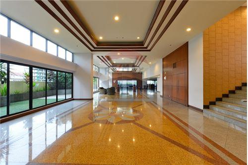 Condo G.P. Grande Tower for Sale and Rent