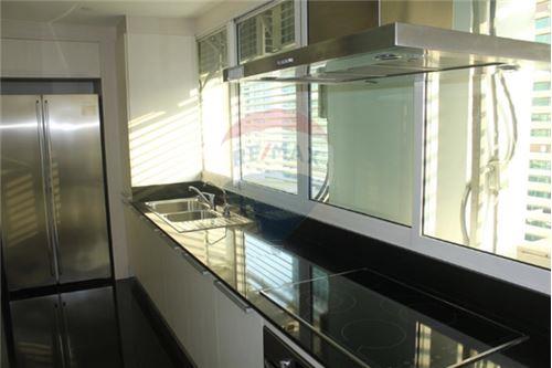  Watthana, Le Raffine Jambunuda Sukhumvit 31 Thai 1