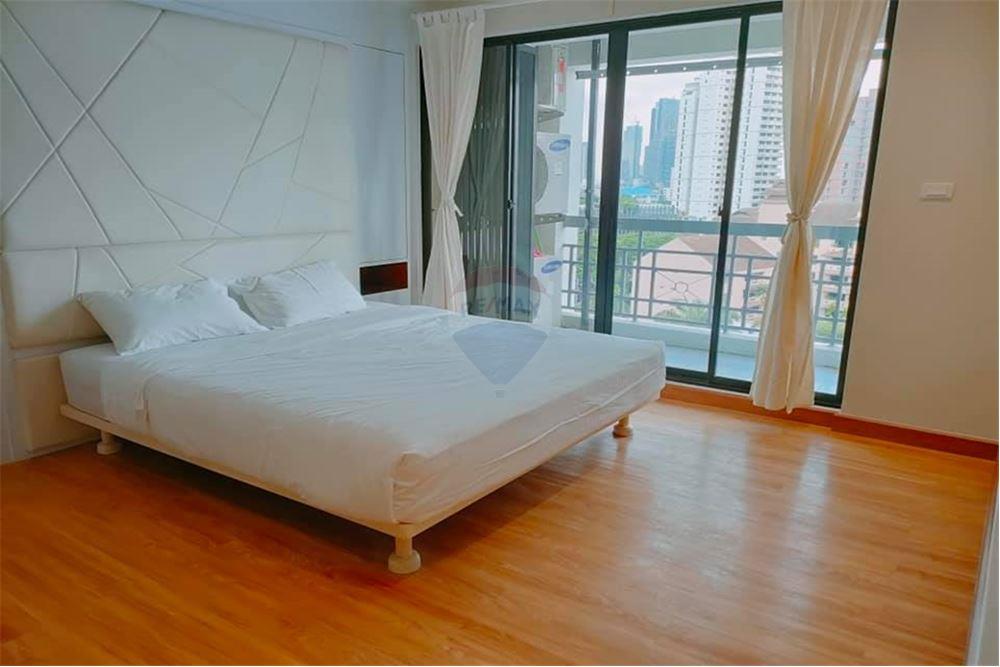 Royal Castle for Sale and Rent Condo