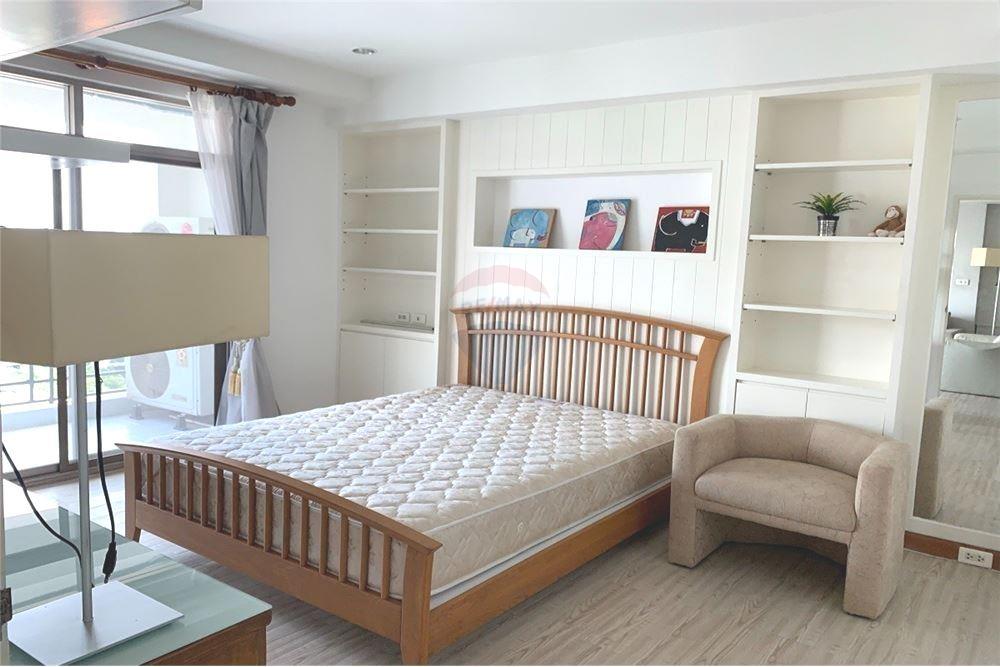 for Sale and Rent Condo Royal Castle