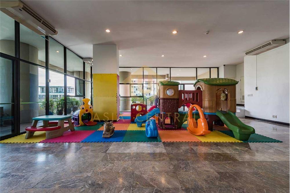 Condo for Sale and Rent Acadamia Grand Tower