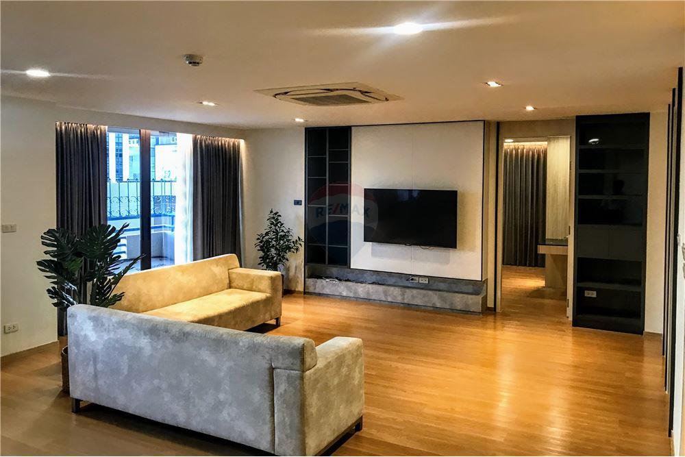 Acadamia Grand Tower Condo for Sale and Rent