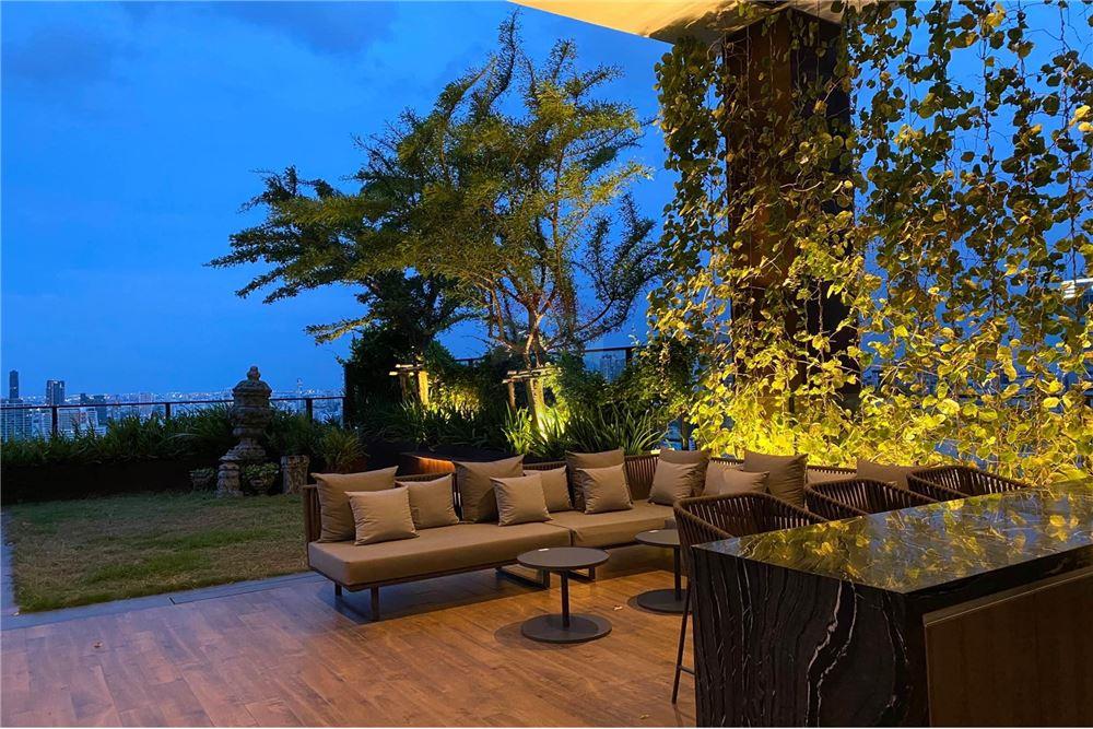 for Sale and Rent The Lofts Asoke Condo by Raimond Land