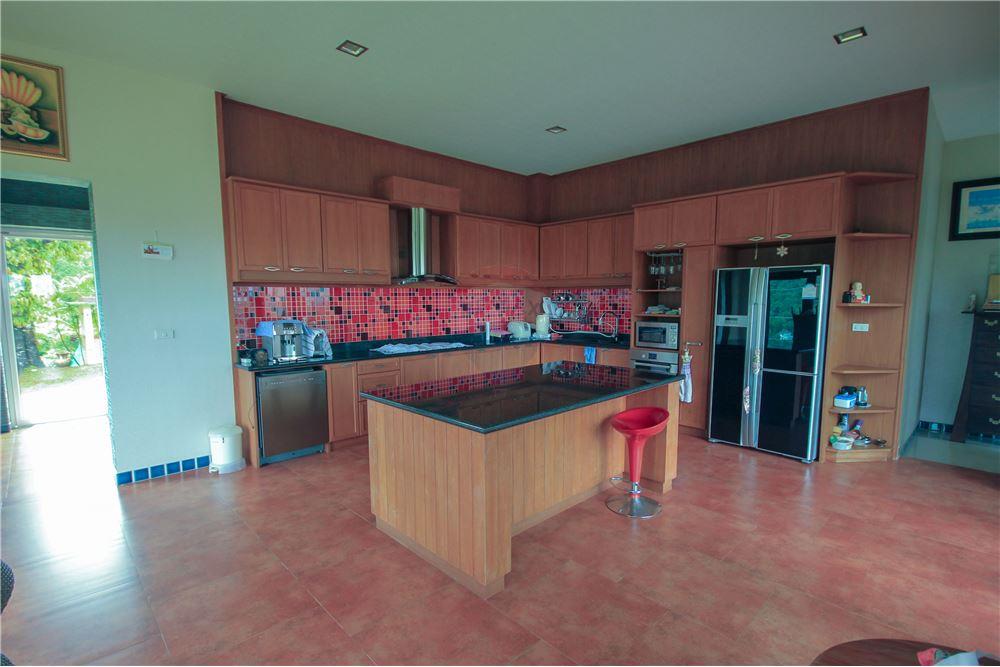 House for sale Talat Yai condo for rent Phuket house and land