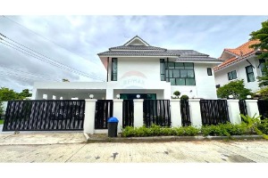 For Sale house in Pattaya